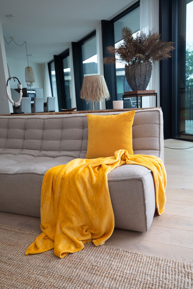 3449YELLOWSUNFLOWER_3.jpg&width=800