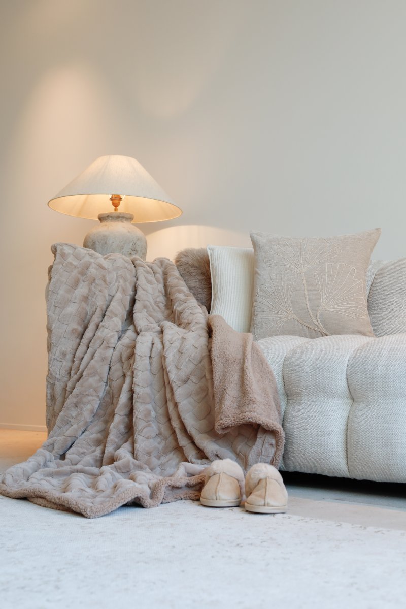 3588TAUPE_4.jpg&width=800