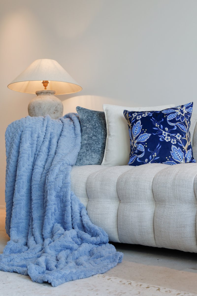 3586NOVABLUE_5.jpg&width=800